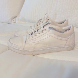 White Old skool Vans!